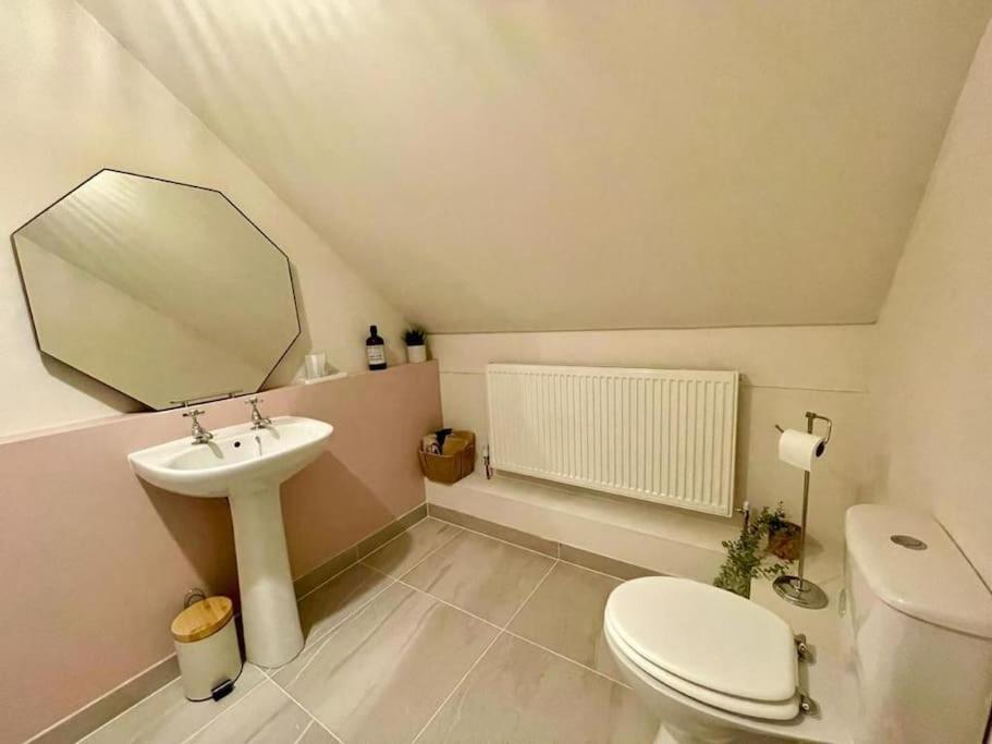 The Coach House Harthill 아파트 외부 사진